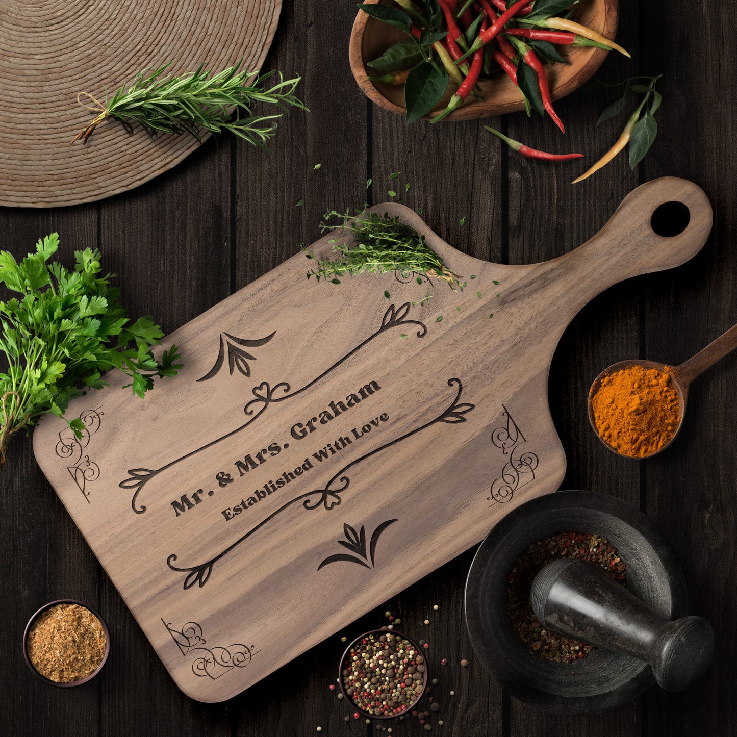 Tabla de cortar de madera personalizada con grabado "Establecido con amor"